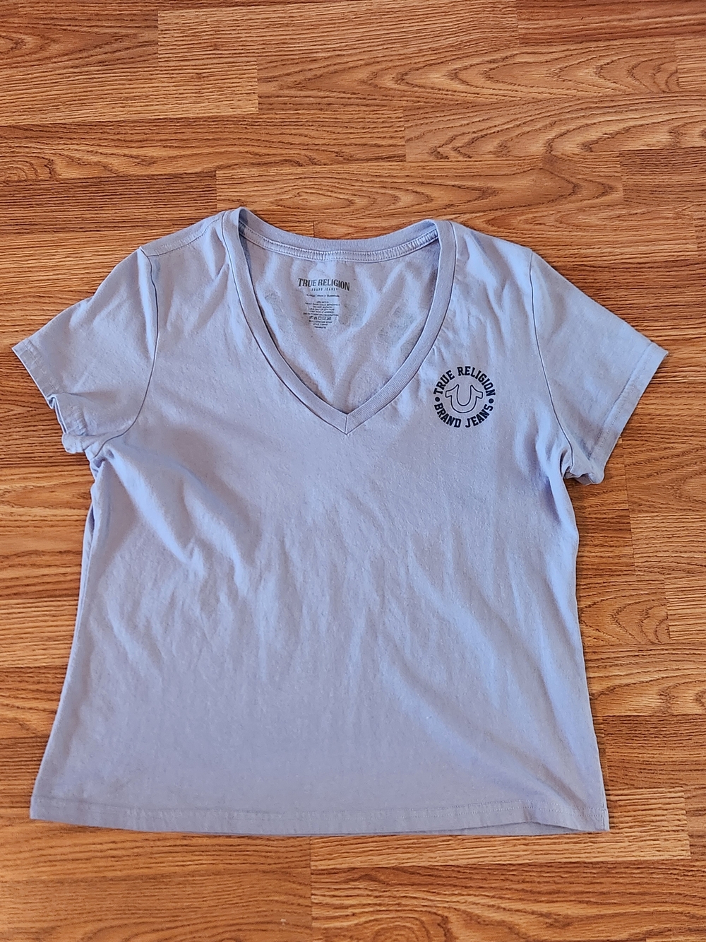 True Religion Women's Light Purple Lilac V-Neck Tee T-shirt